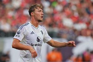 记者：那不勒斯基本谈妥霍伊伦合同，买断条款可能是强制性